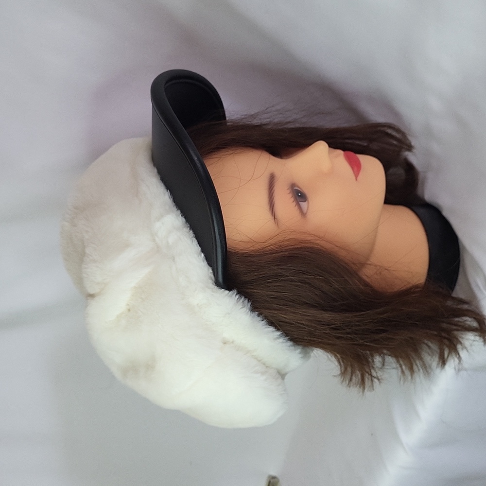 1960s style Faux Fur Cabby style hat Fashion Nova white gogo dancer